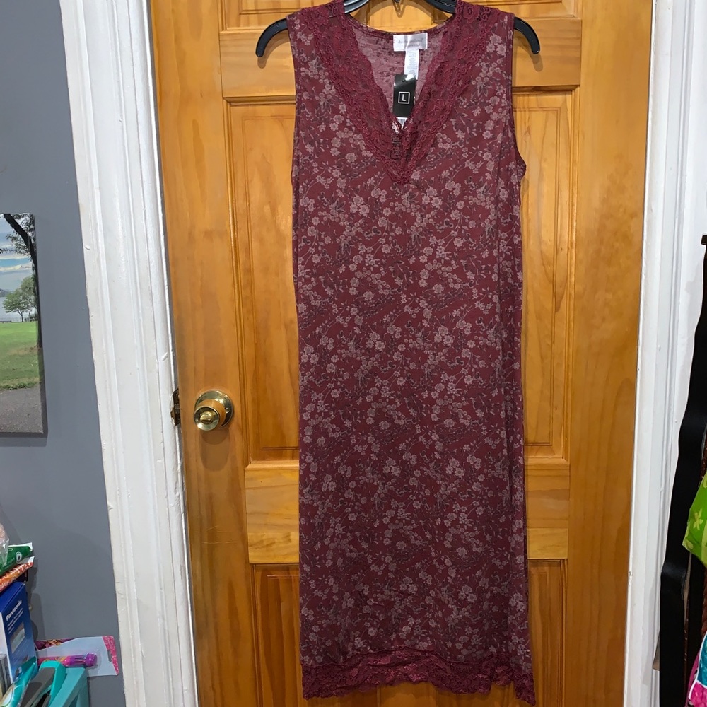 Kathy Ireland Burgundy Sleep Dress/Nightgown